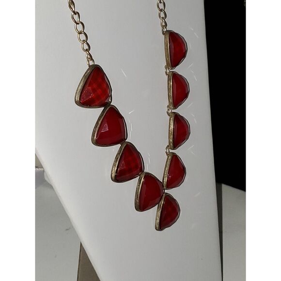 A New York Women's Statement Necklace Faceted Red Cabachons Bronze Tone Chain - Picture 10 of 10